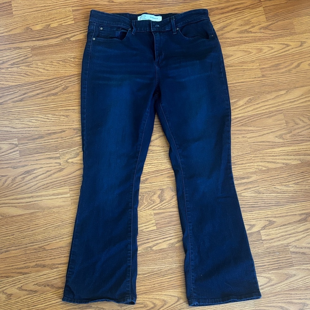 Signature by Levi Strauss mid-rise bootcut jeans